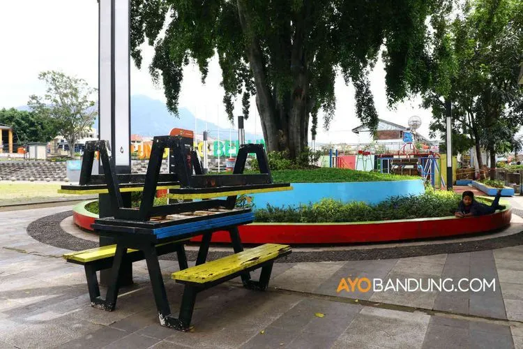 Ilustrasi Alun-alun