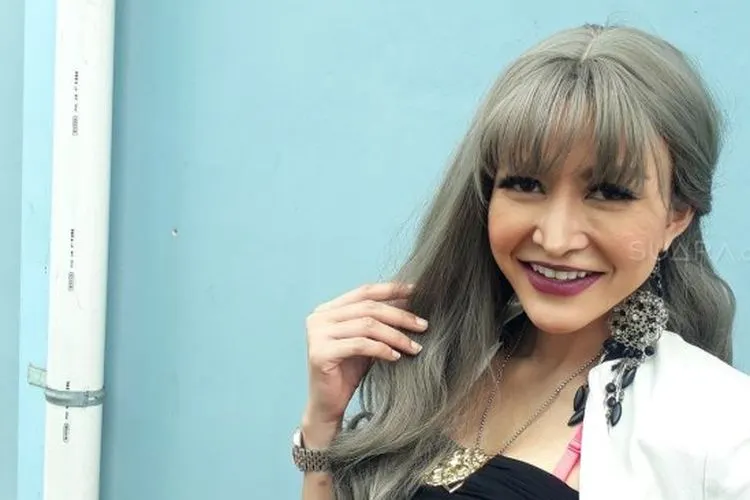 Cynthiara Alona saat ditemui di kawasan Tendean, Jakarta Selatan, Senin (18/3/2019). [Ismail/Suara.com]
