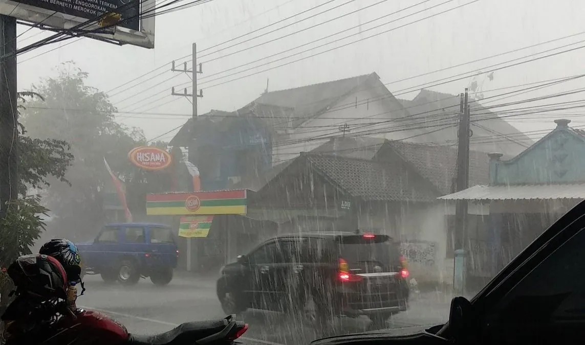 Foto ilustrasi hujan lebat.