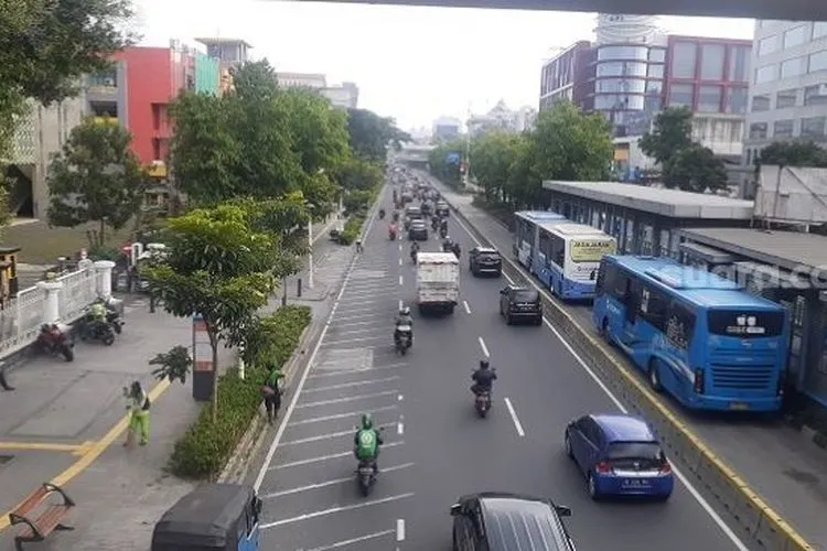 Ilustrasi lalu lintas Jakarta / dok. Suara.com