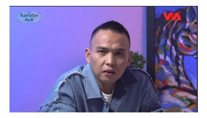 Semakin Membuat Penasaran, Hard Gumay Beberkan Clue Tambahan Tentang Artis Inisial R