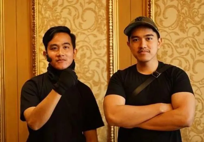 Reaksi Sinis Gibran-Kaesang, Saat Foto Sang Ibu Dihina Oleh Salah Satu Pengguna Akun Twitter