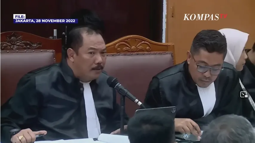 Sakti! Arif Rachman Rusak Bukti Laptop dengan Tangan Kosong, Hakim sampai Tak Habis Pikir