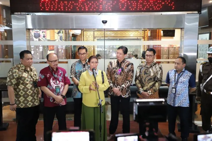 Susi Pudjiastuti telah diperiksa oleh Kejaksaan Agung sebagai saksi kasus dugaan tindak pidana korupsi asilitas impor garam.
