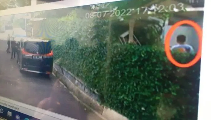 Geger! Penampakan Brigadir J Masih Hidup di CCTV, Anak Buah Ferdy Sambo Gemetar Ketakutan