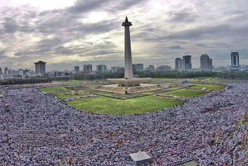 Aksi 212 di Monas, Jakarta Pusat.