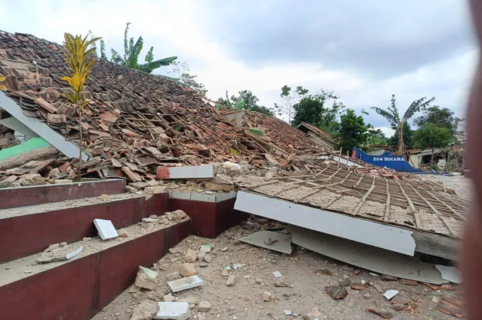 kerusakan bangunan akibat gempa Cianjur