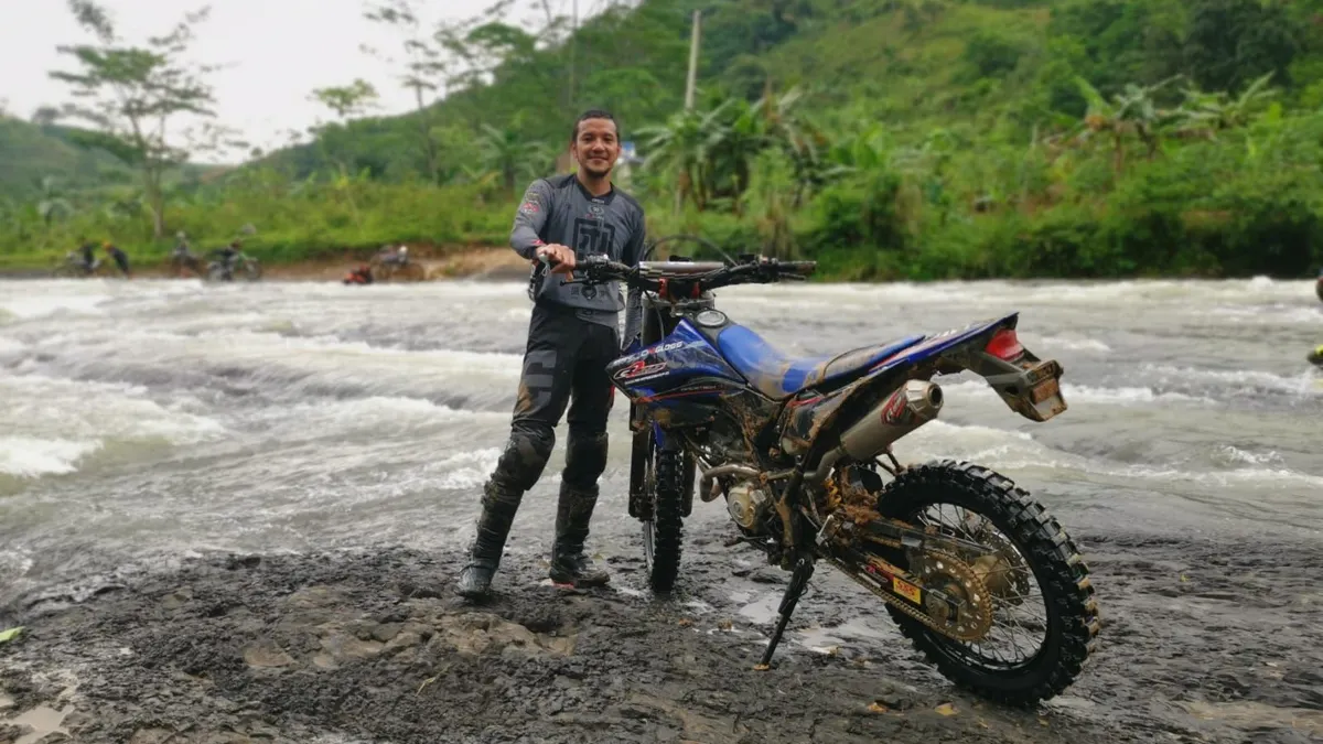 Rey Ratukore  dan Yamaha WR 155 R-nya.