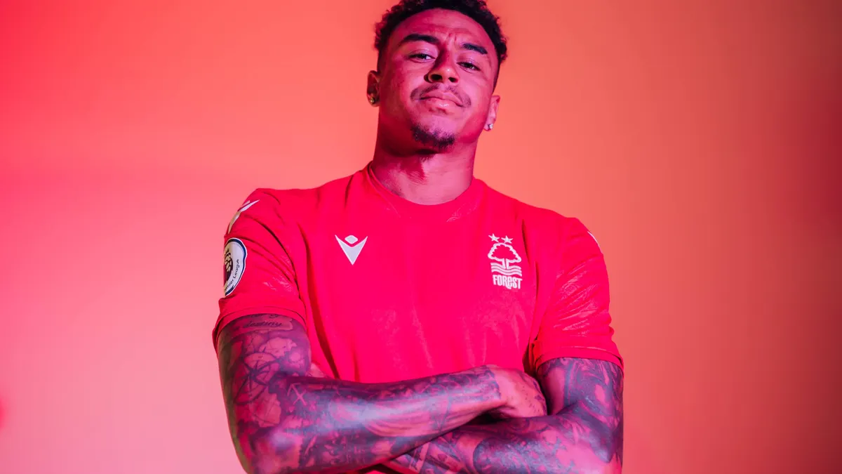 Jesse Lingard Berlabuh ke Nottingham Forest. 