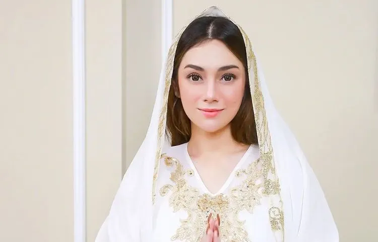 Celine Evangelista.