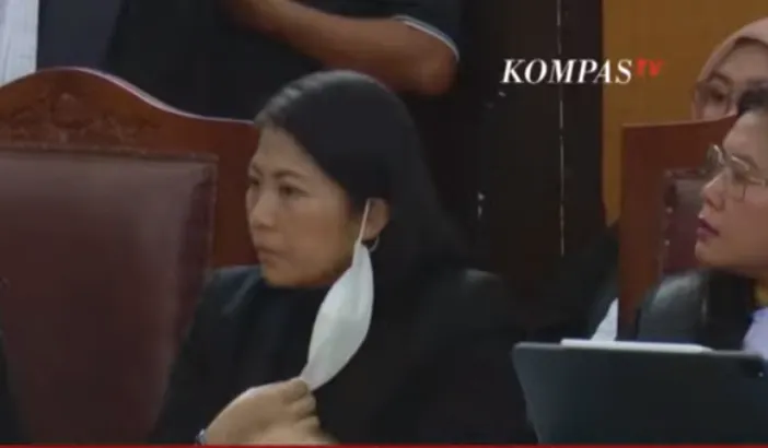 Terpopuler! Inilah Momen saat Ayah Brigadir J Minta Putri Candrawathi Buka Masker di Persidangan