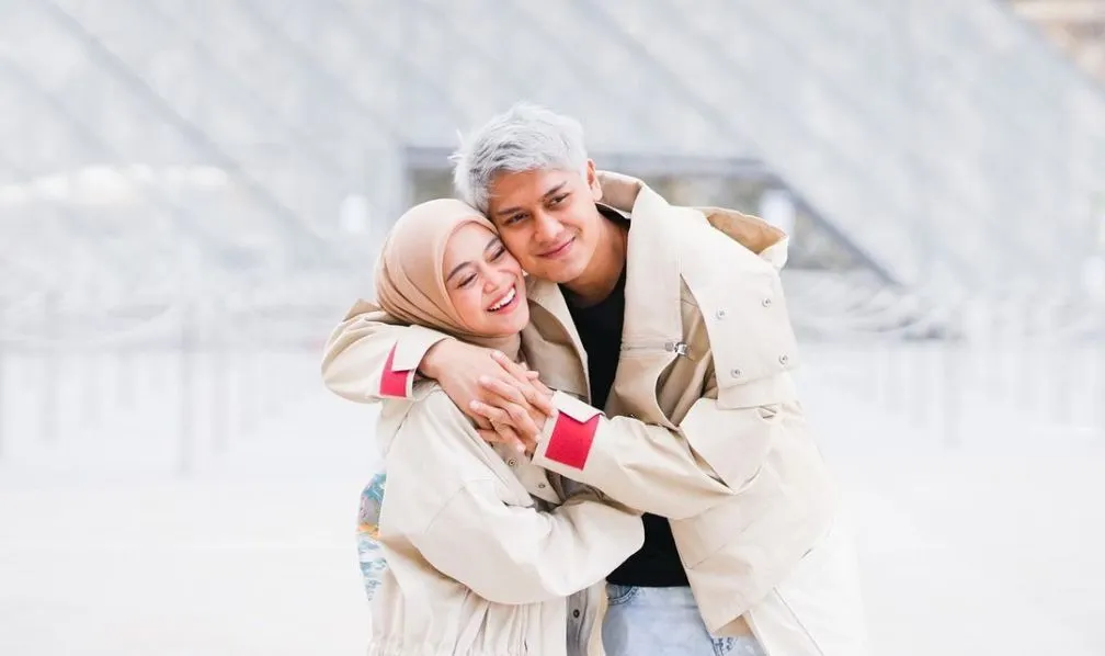 Kronologi KDRT Rizky Billar terhadap Lesti Kejora dalam laporan kepolisian viral di media sosial.