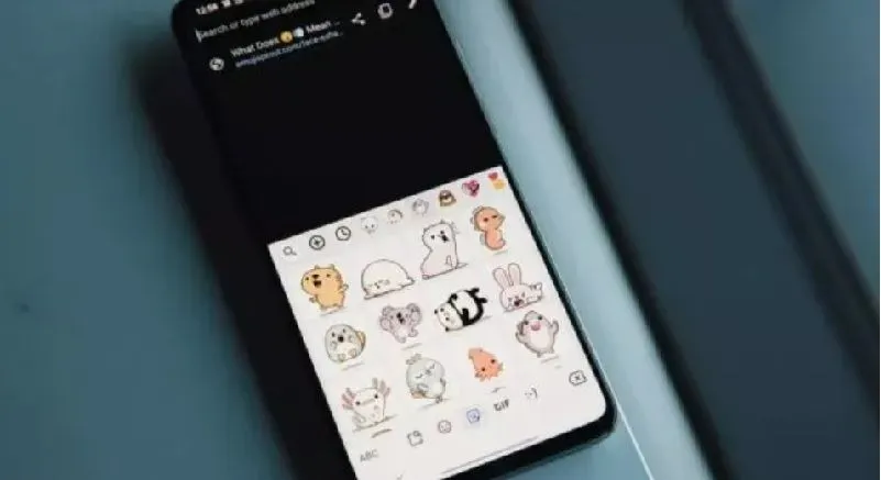 WhatsApp Makin Bikin Bahagia, Bisa Chat Seru Bareng Pasangan dan Teman dengan Stiker Keren Ini