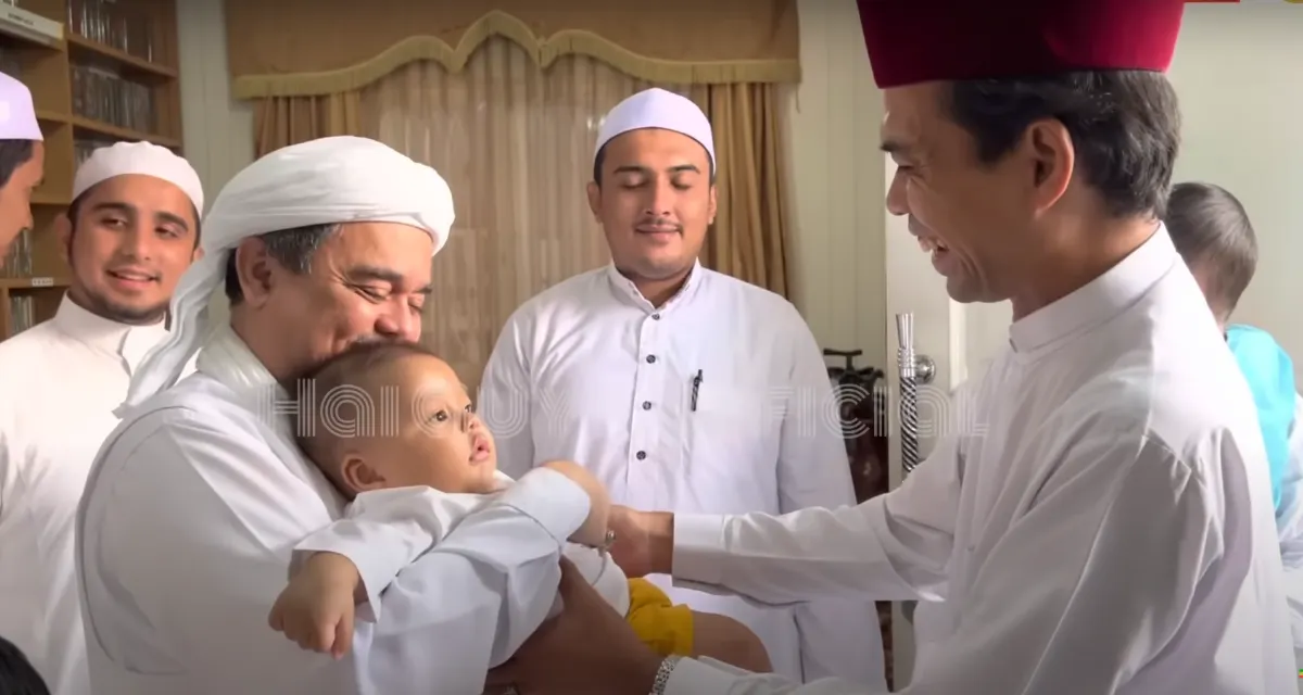 Pertemuan Ustadz Abdul Somad dengan Habib Rizieq Shihab.