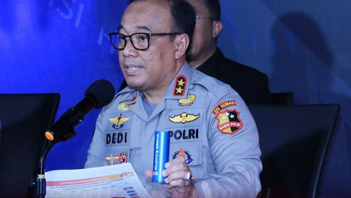 Polri nyatakan bahwa berdasarkan pendapat para ahli, gas air mata tidak mematikan.