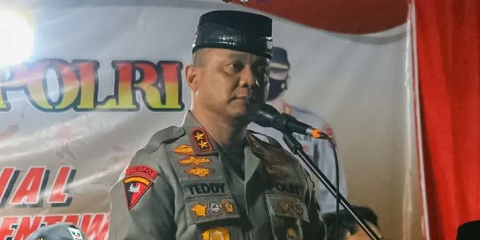 erjerat Kasus Narkoba, Gelar Kehormatan Teddy Minahasa Menjadi Tak Berarti?