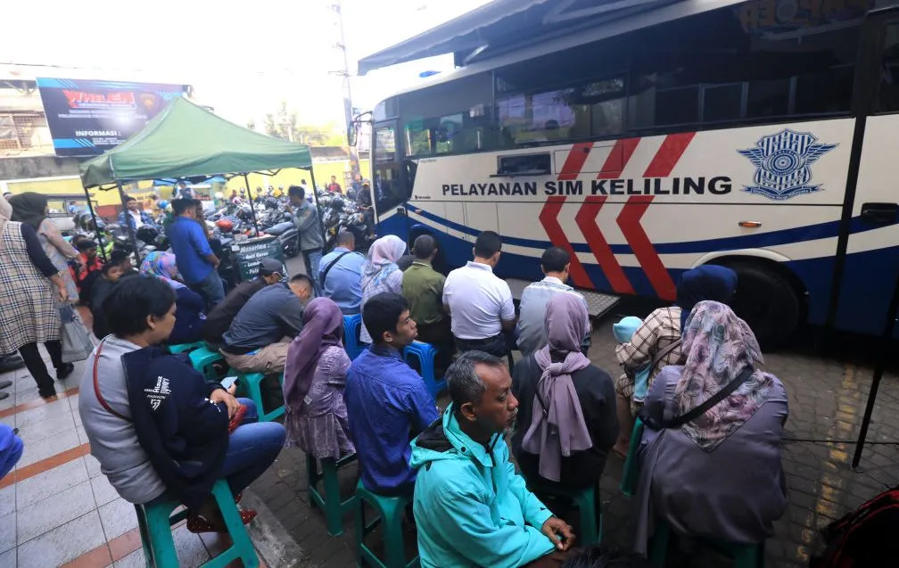 Ilustrasi layanan SIM Keliling.