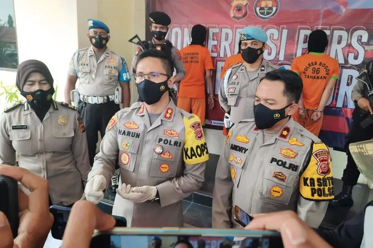Kapolres Bogor AKBP Harun saat menggelar konferensi pers di Mako Polres Bogor, Rabu (Yogi Faisal/ AyoBogor)