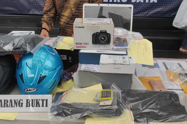 Polda Metro Jaya Tangkap 2 Sindikan Pemalsuan Surat Swab Antigen dan PCR