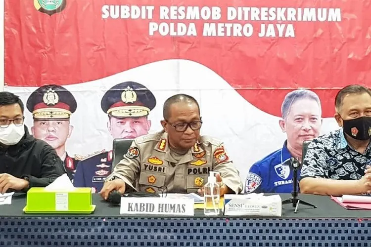 Kabid Humas Polda Metro Jaya, Kombes Pol Yusri Yunus (tengah)/ayojakarta/fichri hakiim