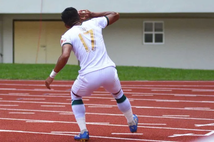 Selebrasi gol pemain Persikabo 1973 Ahmad Nufiandani ke gawang Arema FC dalam Piala Menpora 2021, di Stadion Manahan, Solo, Minggu (21/3/2021). (Ayojakarta/Budi Cahyono)