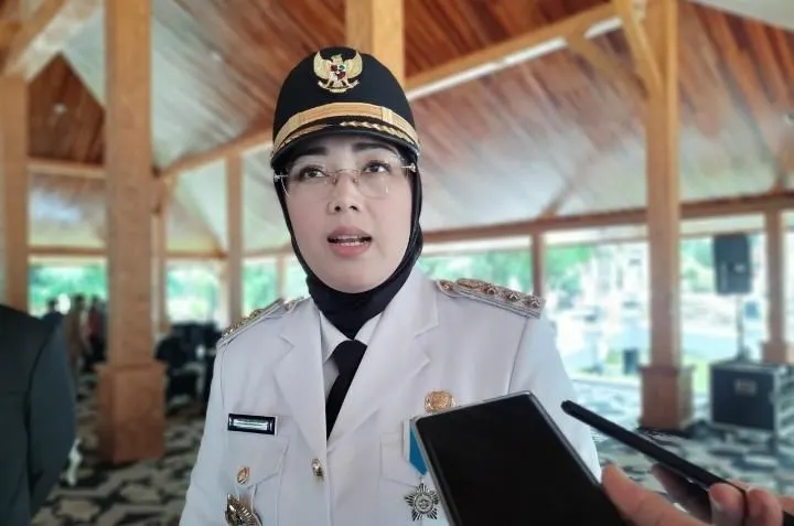 Bupati Purwakarta Anne Ratna Mustika.