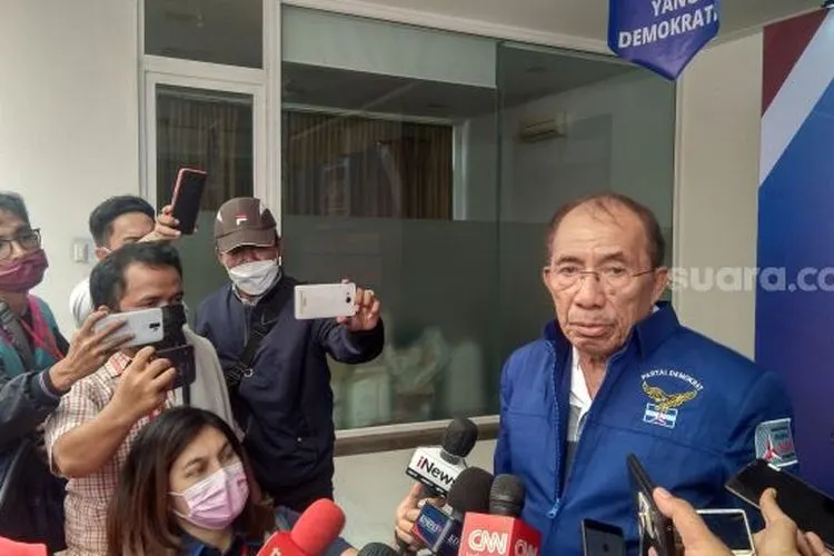 Max Sopacua di acara KLB Demokrat di Deli Serdang. [Suara.com/Muhlis]