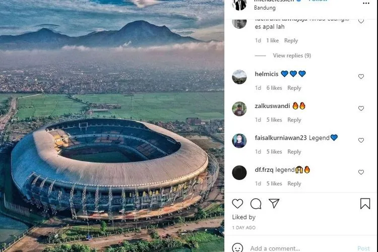 Michael Essien rindu dengan Stadion GBLA. (Instagram/michaelessien)