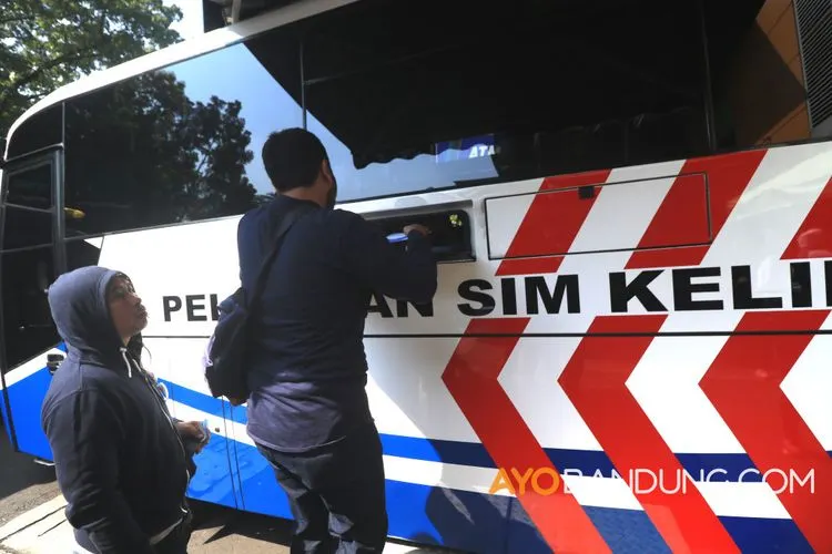 Kasatlantas Polresta Bogor Kota Kompol Adriyanto (kanan) saat menggelar konferensi pers beberapa waktu lalu. (Yogi Faisal)