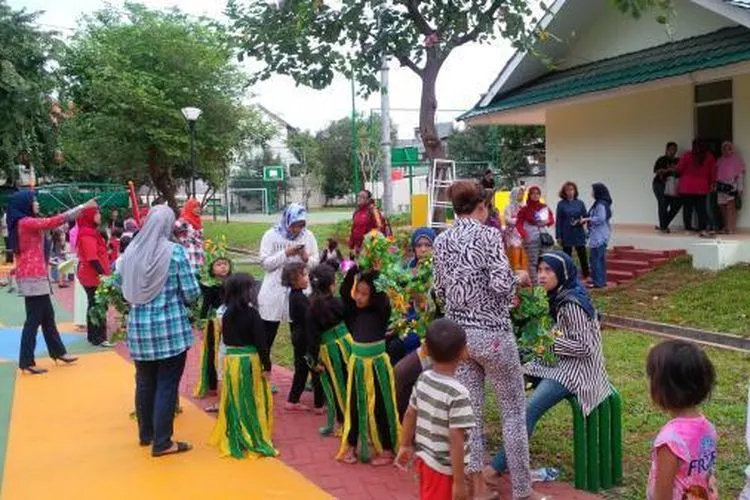 Suasana salah satu Ruang Publik Terpadu Ramah Anak (RPTRA) di Jakarta Pusat sebelum pandemi Covid-19/pemkot jakpus