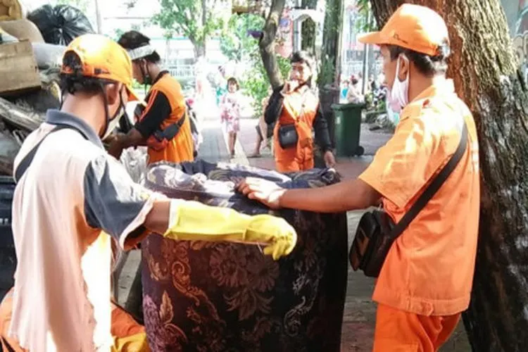 Warga Tebet Timur Gelar Aksi Bersih-bersih/beritajakarta.go.id