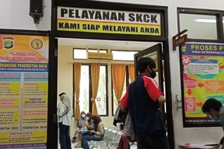 Pelayanan SKCK di kantor polisi / Fichri Hakiim
