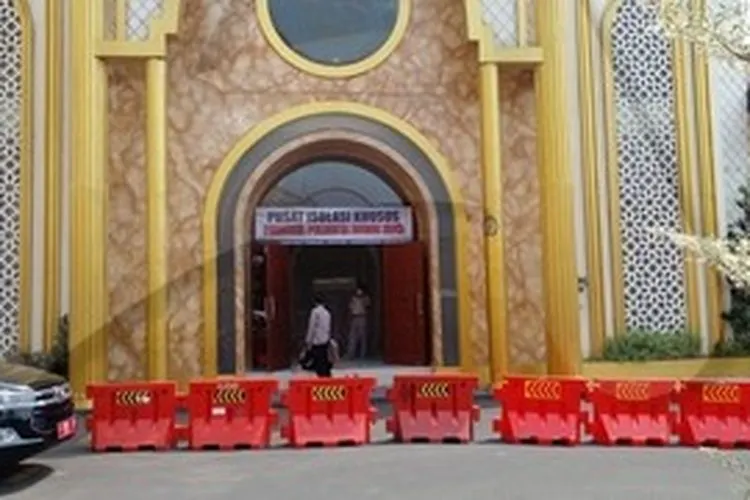 Penampakan Masjid Polresta Bogor Kota yang dialihfungsikan menjadi pusat isolasi untuk anggota kepolisian (Yogi Faisal)