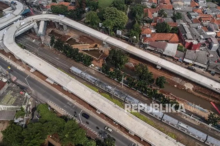 Flyover tapal kuda pertama di Jaksel/ Republika