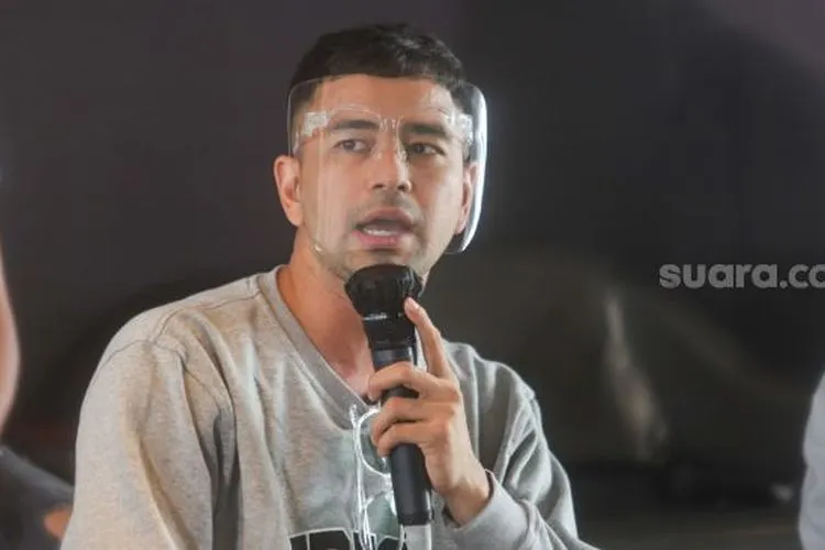Presenter Raffi Ahmad saat mengisi jumpa pers acara 