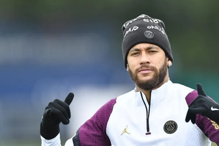 Neymar dikabarkan siap memperpanjang kontraknya bersama Paris Saint-Germain (PSG) yang akan berakhir pada 2022 / instagram