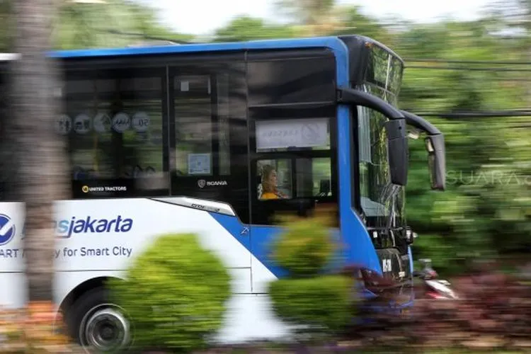 Transjakarta/ Suara.com