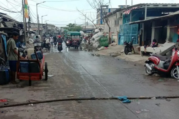 Genangan air banjir rob di kawasan Muara Angke perlahan surut setelah tiga hari terendam/dok: beritajakarta.id