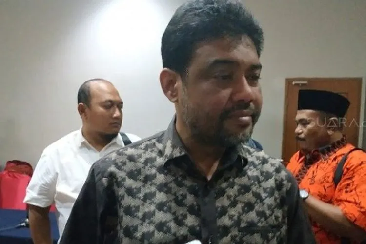 Presiden KSPI Said Iqbal saat jumpa pers untuk memperingati may day. (Suara.com/Fakhri)