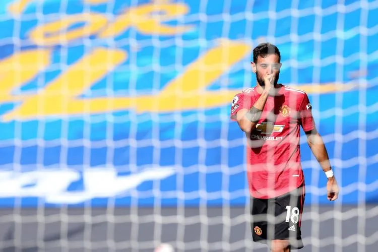Selebrasi Bruno Fernandes usai mencetak gol kemenangan Manchester United ke gawang Brighton and Hove Albion dari titik penalti saat laga Liga Inggris di American Express Community Stadium. (Twitter Manchester United)