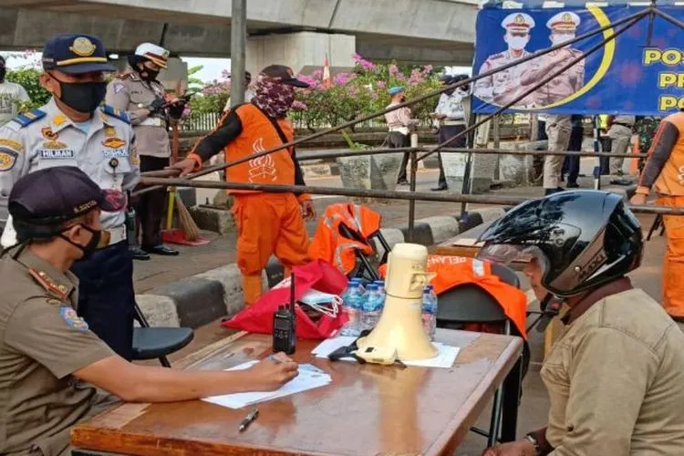 Satpol PP Jakarta Selatan menjaring 181 warga Jakarta Selatan yang melanggar peraturan protokol kesehatan/dok: selatan.jakarta.go.id