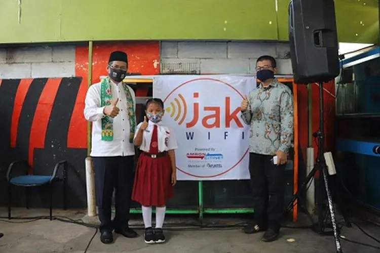 Pemkot Jaksel sediakan 1.415 titik wifi gratis bagi pelajar, Sabtu (29/8/20020)/dok: selatan.jakarta.go.id