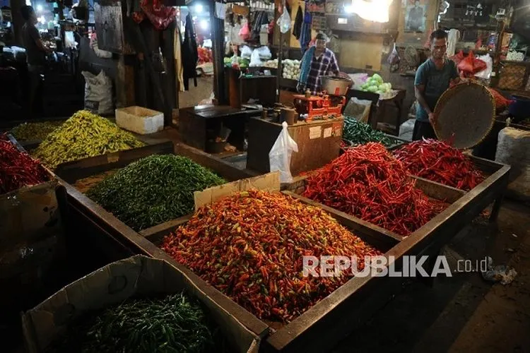 ilustrasi pedagang di pasar tradisional. Foto: Republika/Tahta Aidilla