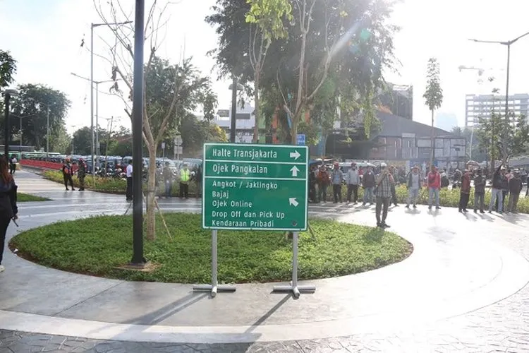 Pemprov DKI Jakarta telah menyelesaikan penataan kawasan sejumlah stasiun .  Setelah selesai, uji coba dilakukan di empat stasiun secara bertahap.  (Dok. Humas Pemprov DKI)