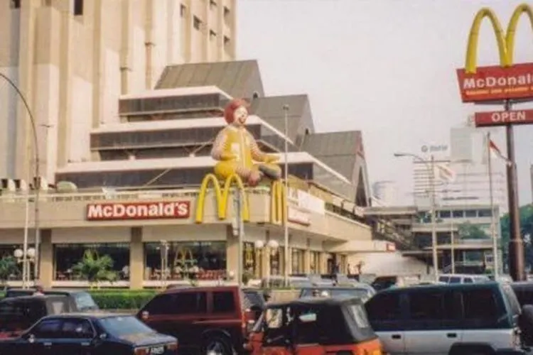 Gerai cepat saji McDonald's Sarinah, Thamrin, Jakarta Pusat