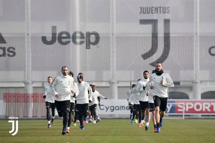 Pemain Juventus latihan saat tahun 2019 (juventus.com)