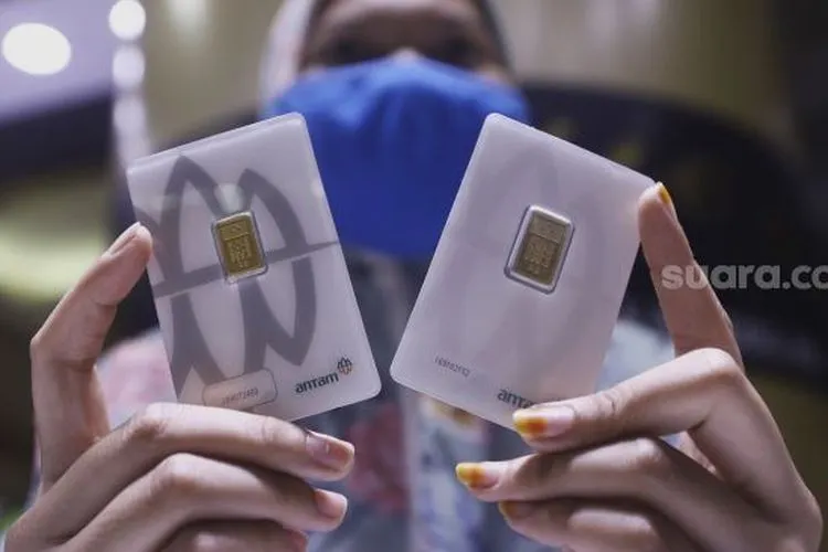 Harga emas Antam stagnan Rp 928 Ribu. Foto: Suara.com