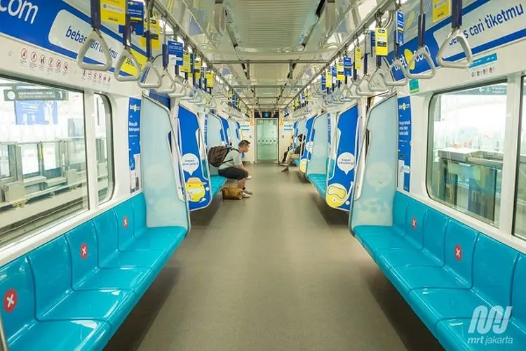 Dalam rangka memperketat PSBB, mulai Senin (20/4/2020) kereta MRT Jakarta tidak berhenti dan tidak memberangkatkan penumpang dari tiga stasiun yaitu, Stasiun ASEAN, Stasiun Blok A dan Stasiun Haji Nawi.