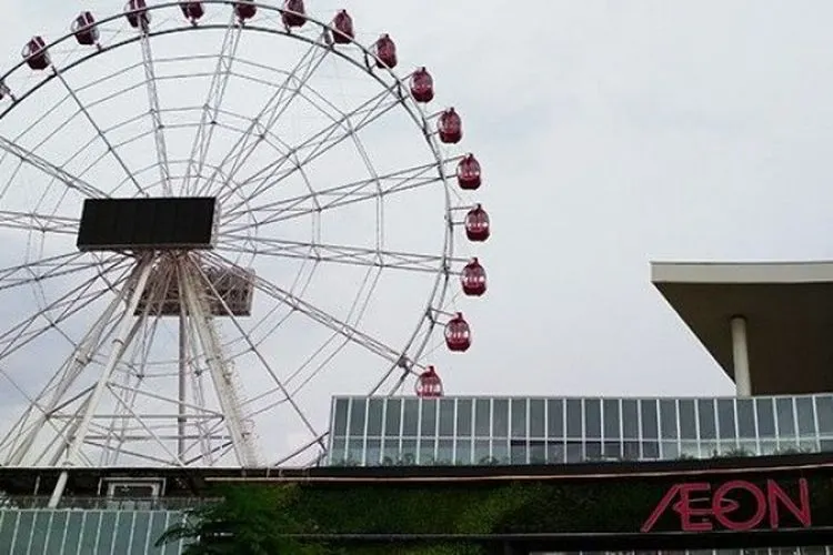 J-Sky Ferris Wheel. (IDN Times/Hasna Budi)