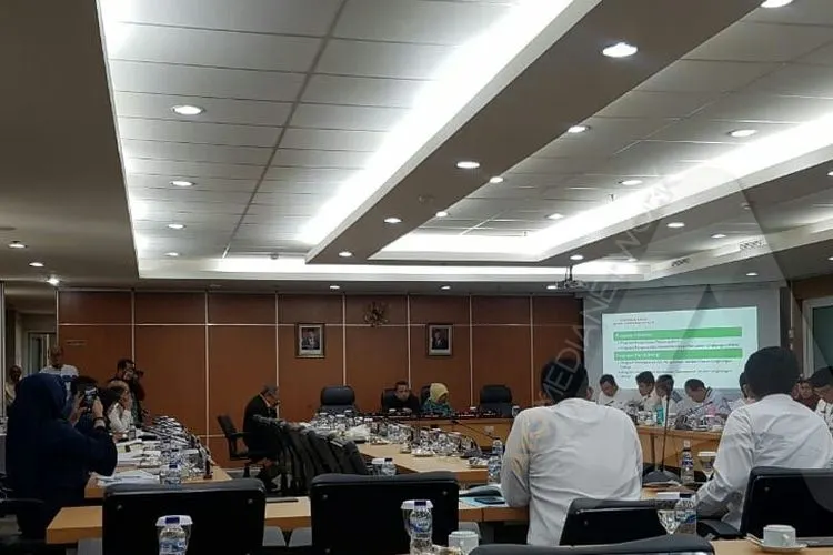 Rapat Komisi D DPRD dengan Dinas LH DKI Jakarta/Ayojakarta.com-Aprilia Rahapit
